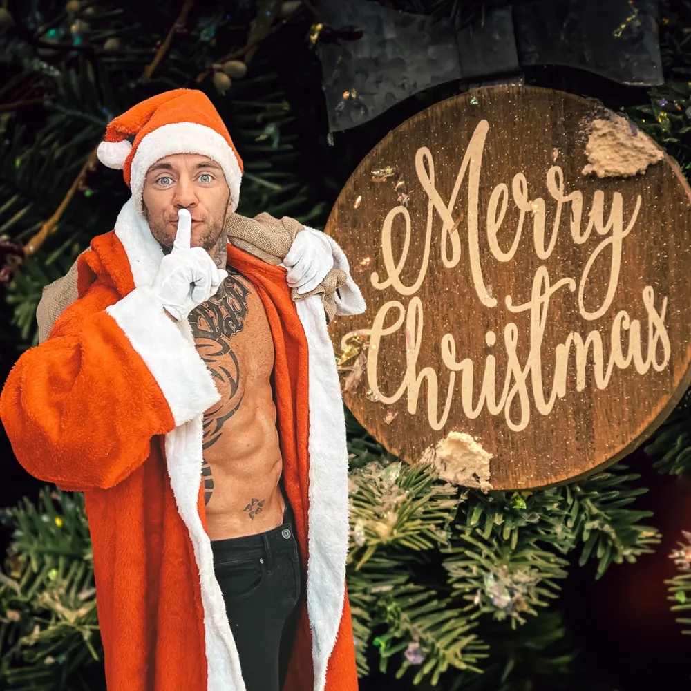 Stripper Calvin als Weihnachtsmann in Prag